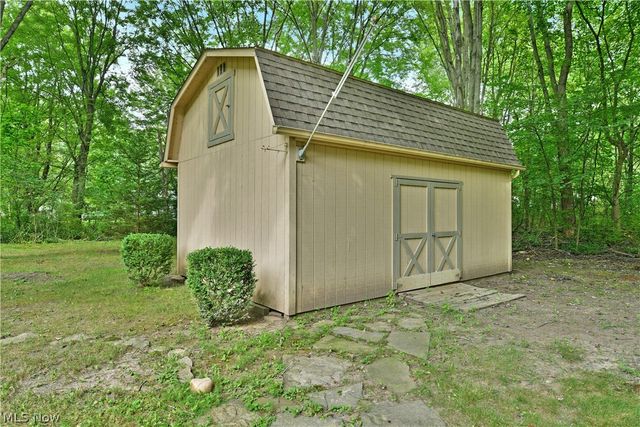 1097 Center Street E, Warren, OH 44481