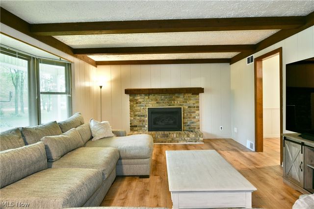 1097 Center Street E, Warren, OH 44481