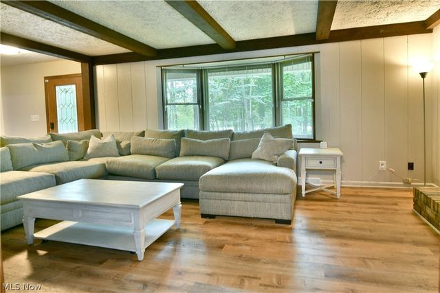 1097 Center Street E, Warren, OH 44481