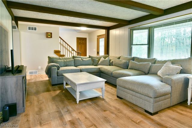 1097 Center Street E, Warren, OH 44481