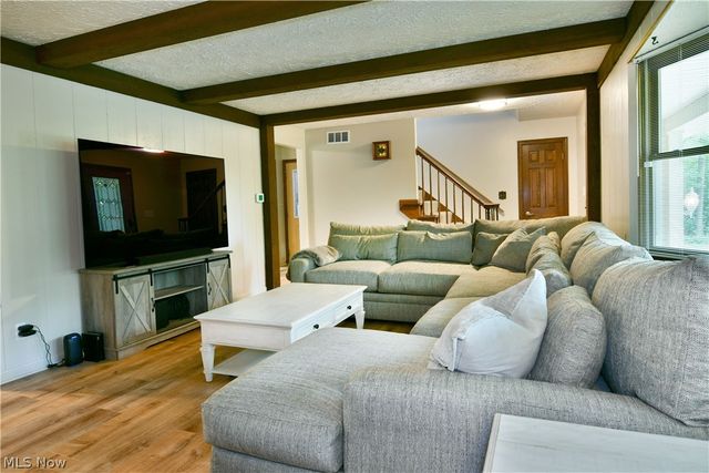 1097 Center Street E, Warren, OH 44481