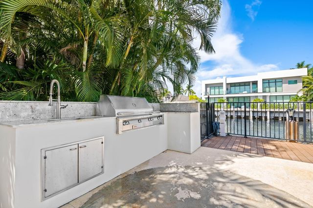 861 Nafa Drive, Boca Raton, FL 33487