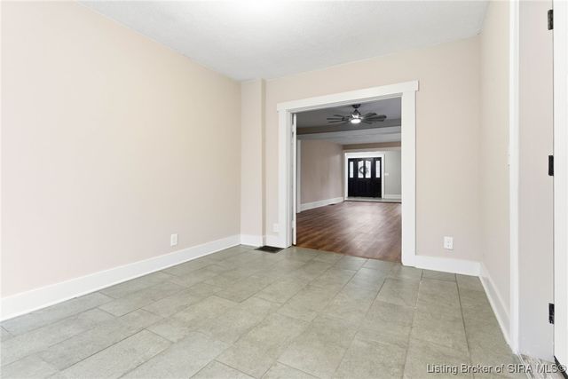 626 Maple Lane, New Albany, IN 47150