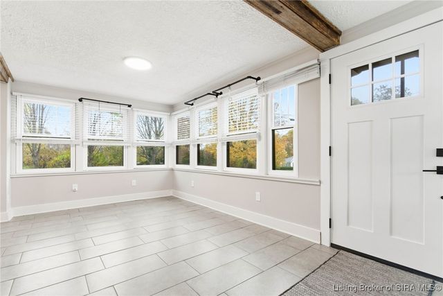 626 Maple Lane, New Albany, IN 47150