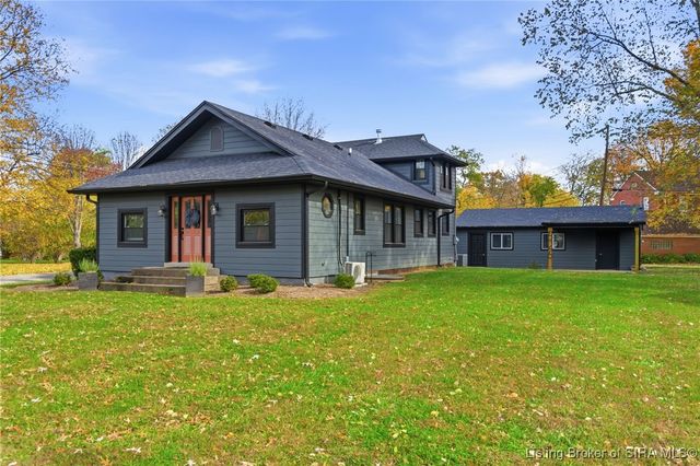 626 Maple Lane, New Albany, IN 47150