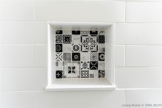 626 Maple Lane, New Albany, IN 47150