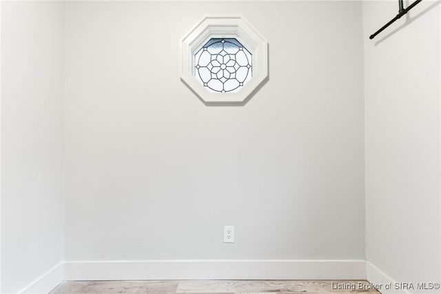 626 Maple Lane, New Albany, IN 47150