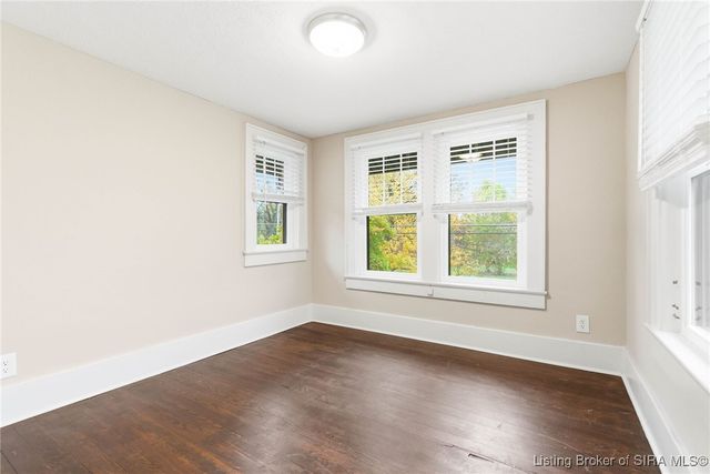 626 Maple Lane, New Albany, IN 47150