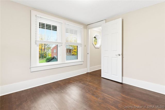 626 Maple Lane, New Albany, IN 47150