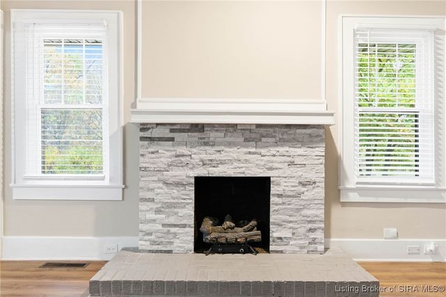 626 Maple Lane, New Albany, IN 47150