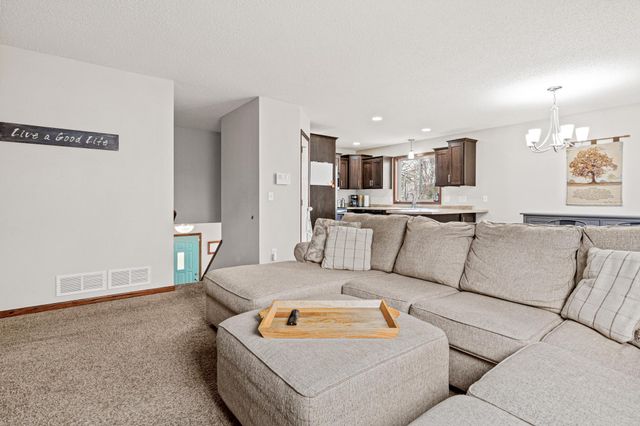 125 Park Avenue, Big Lake, MN 55309