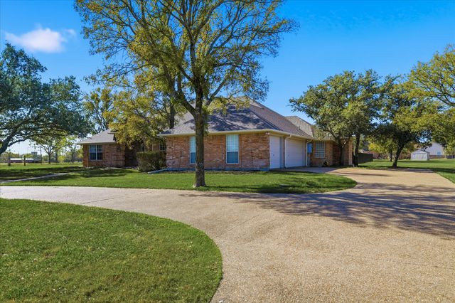 113 Green Oaks Court, Hudson Oaks, TX 76087