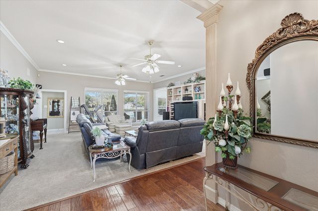 113 Green Oaks Court, Hudson Oaks, TX 76087