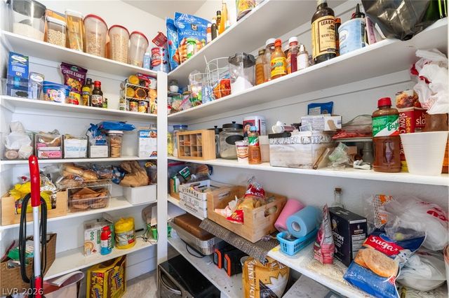 4708 Royal Sunset Court, Las Vegas, NV 89130