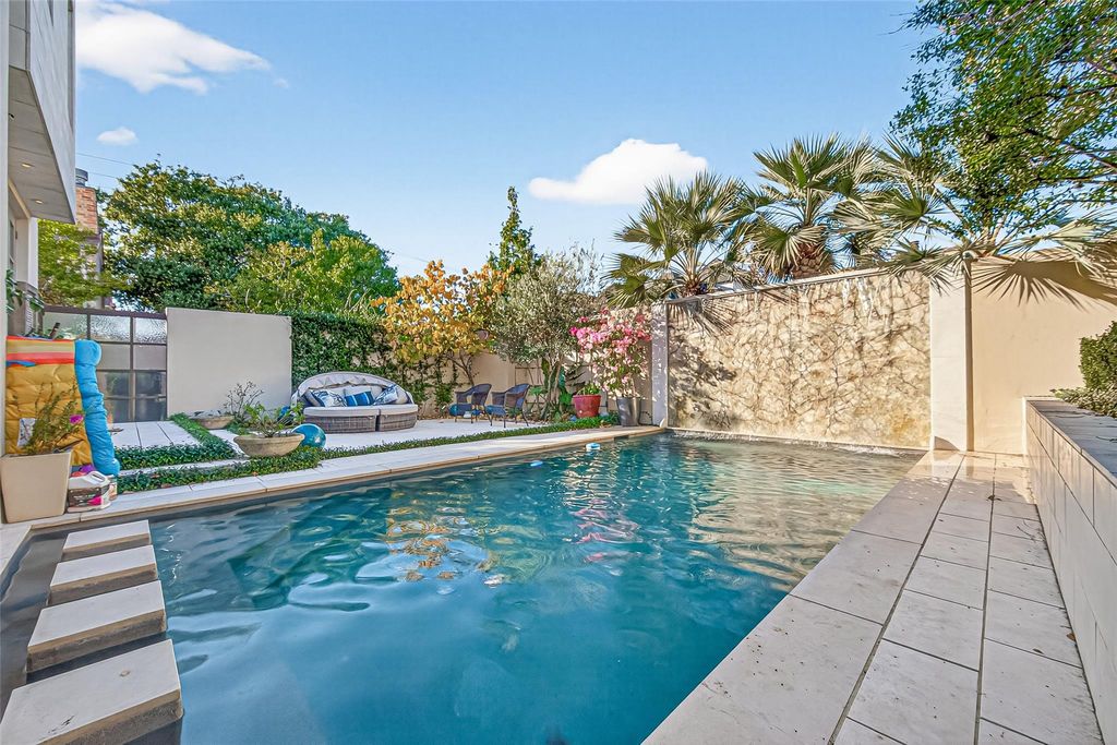 6005 Inwood Drive A, Houston, TX 77057