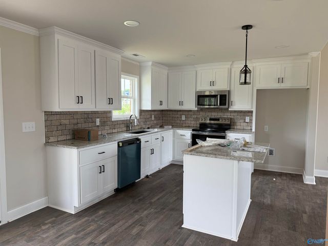 101 James Bowie Drive, Athens, AL 35611