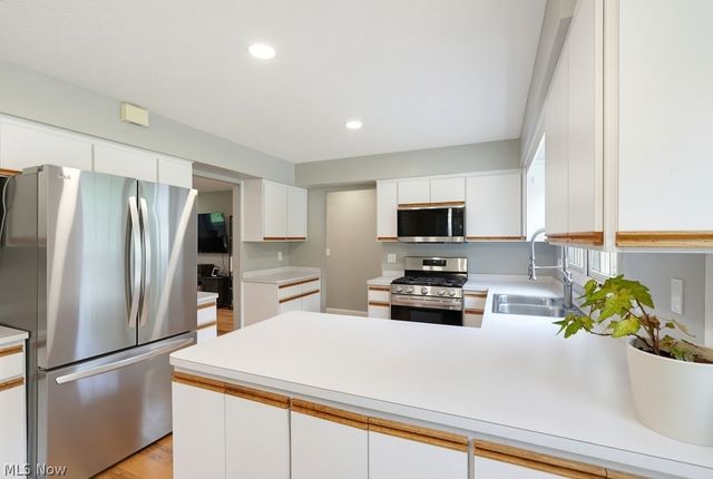 8333 Avery Road, Broadview Heights, OH 44147