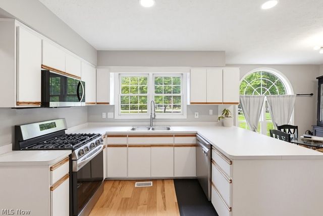 8333 Avery Road, Broadview Heights, OH 44147