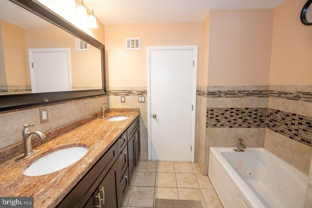 1735 EMERSON ST, Philadelphia, PA 19152