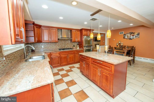 1735 EMERSON ST, Philadelphia, PA 19152