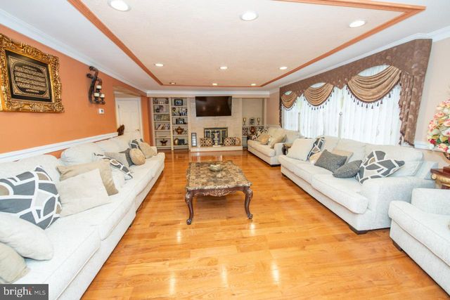 1735 EMERSON ST, Philadelphia, PA 19152