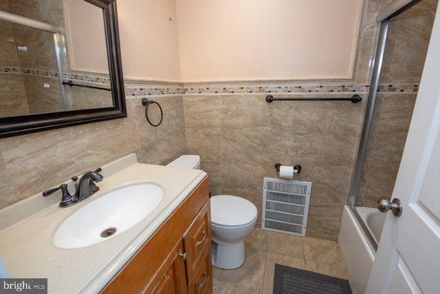 1735 EMERSON ST, Philadelphia, PA 19152