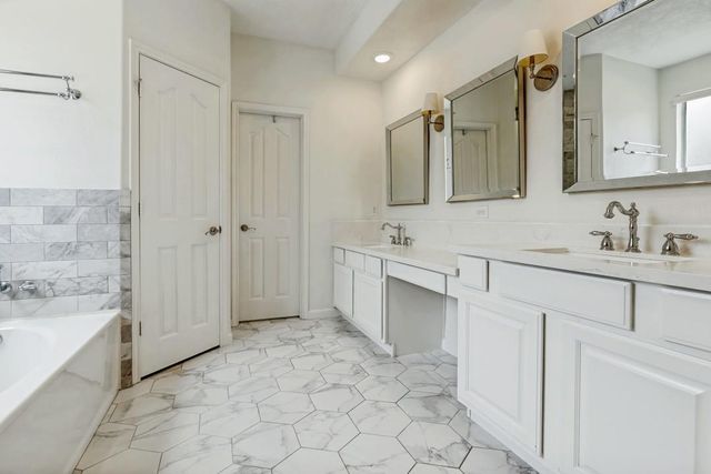12406 Hawkin Court, Magnolia, TX 77354