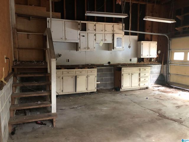 1014 PICKENS DRIVE, Bessemer, AL 35023