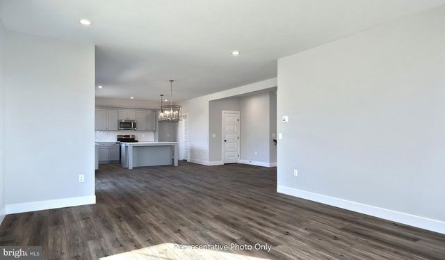 81 TUPELO ST, Lititz, PA 17543