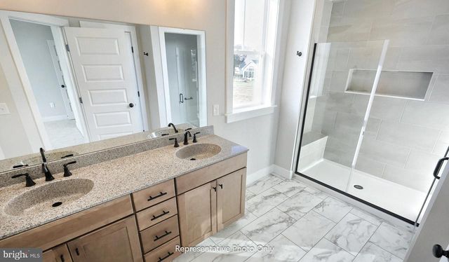 81 TUPELO ST, Lititz, PA 17543