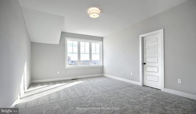 81 TUPELO ST, Lititz, PA 17543