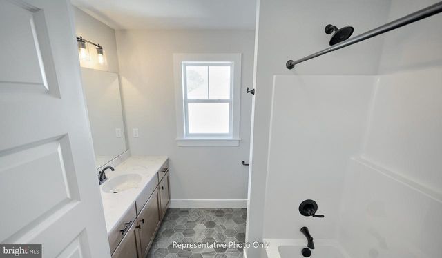 81 TUPELO ST, Lititz, PA 17543