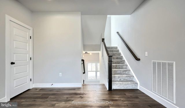 81 TUPELO ST, Lititz, PA 17543