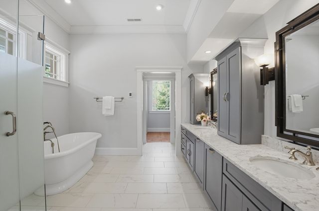 29-R Orchard St, Newbury, MA 01922