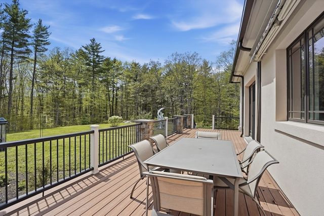 29-R Orchard St, Newbury, MA 01922