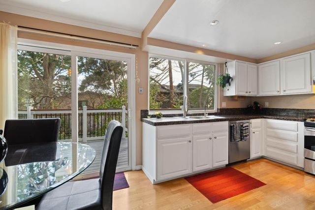256 6th Street, Half Moon Bay, CA 94037