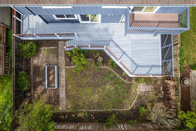 256 6th Street, Half Moon Bay, CA 94037