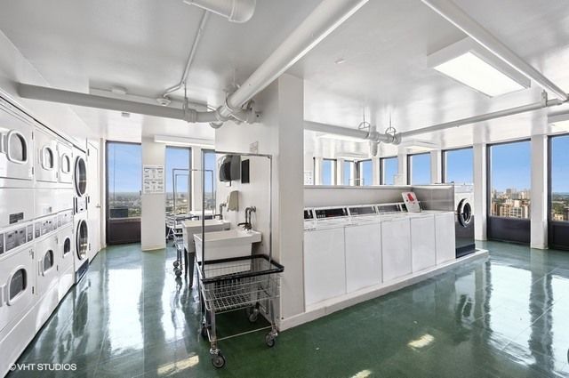 100 E Walton Street 28G, Chicago, IL 60611