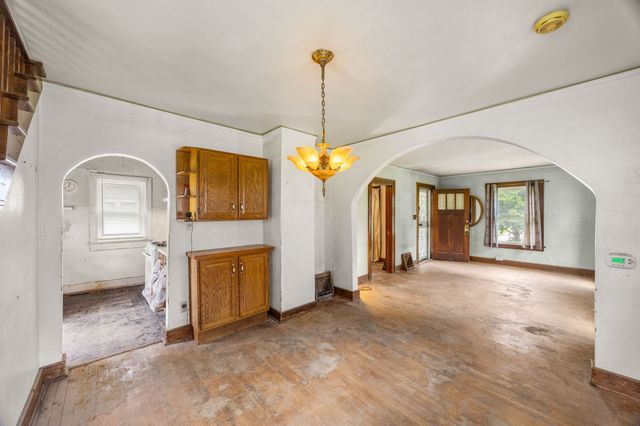 1422 Idaho Street, Des Moines, IA 50316