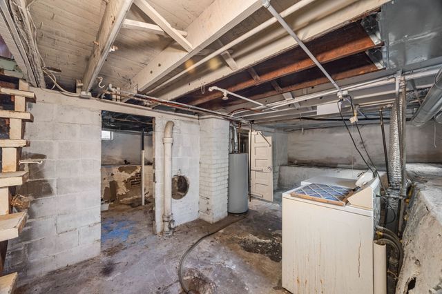 1422 Idaho Street, Des Moines, IA 50316