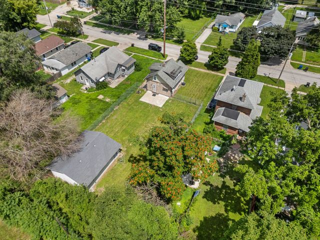 1422 Idaho Street, Des Moines, IA 50316