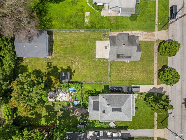 1422 Idaho Street, Des Moines, IA 50316
