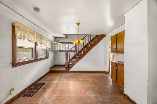 1422 Idaho Street, Des Moines, IA 50316