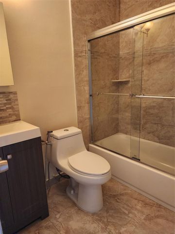 736 NW 47th Street 736, Deerfield Beach, FL 33064