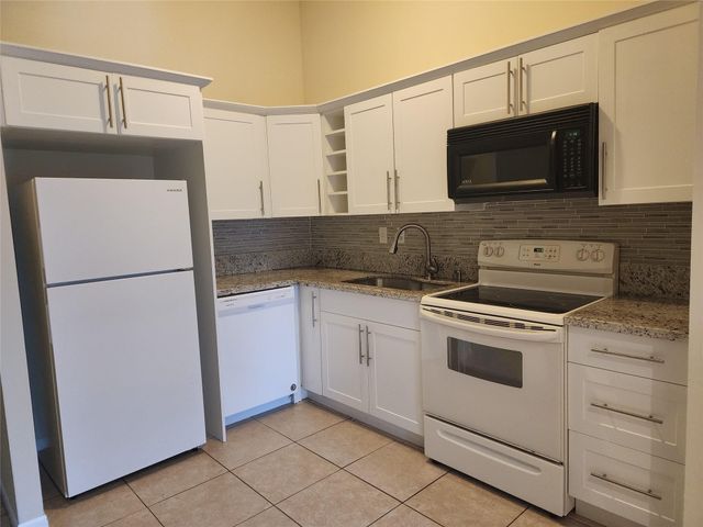 736 NW 47th Street 736, Deerfield Beach, FL 33064