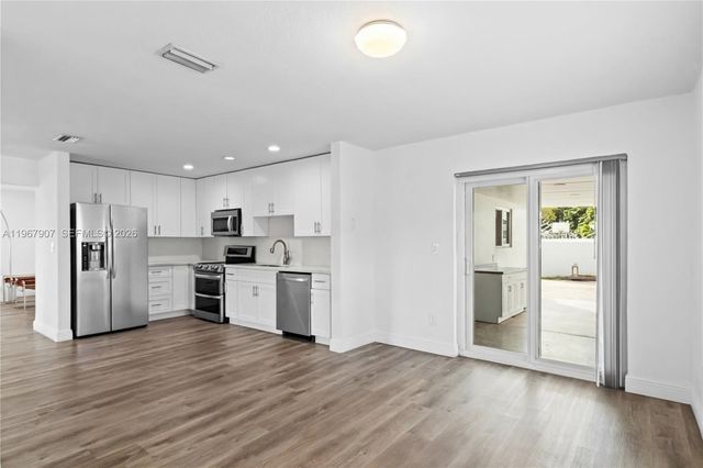 10360 SW 24th Street, Miami, FL 33165