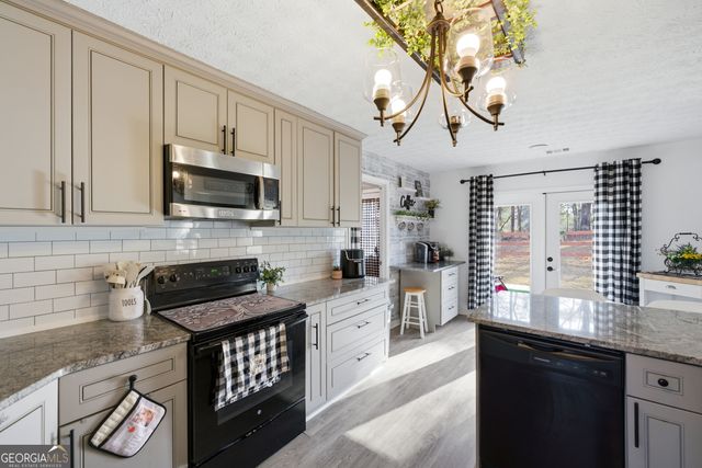 184 Glenn Eagles Way, Hiram, GA 30141