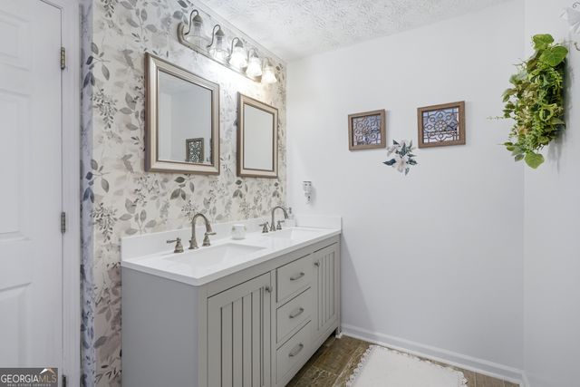 184 Glenn Eagles Way, Hiram, GA 30141