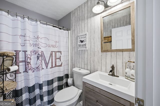 184 Glenn Eagles Way, Hiram, GA 30141