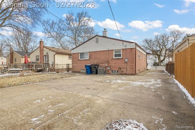 7435 Arcola Street, Westland, MI 48185